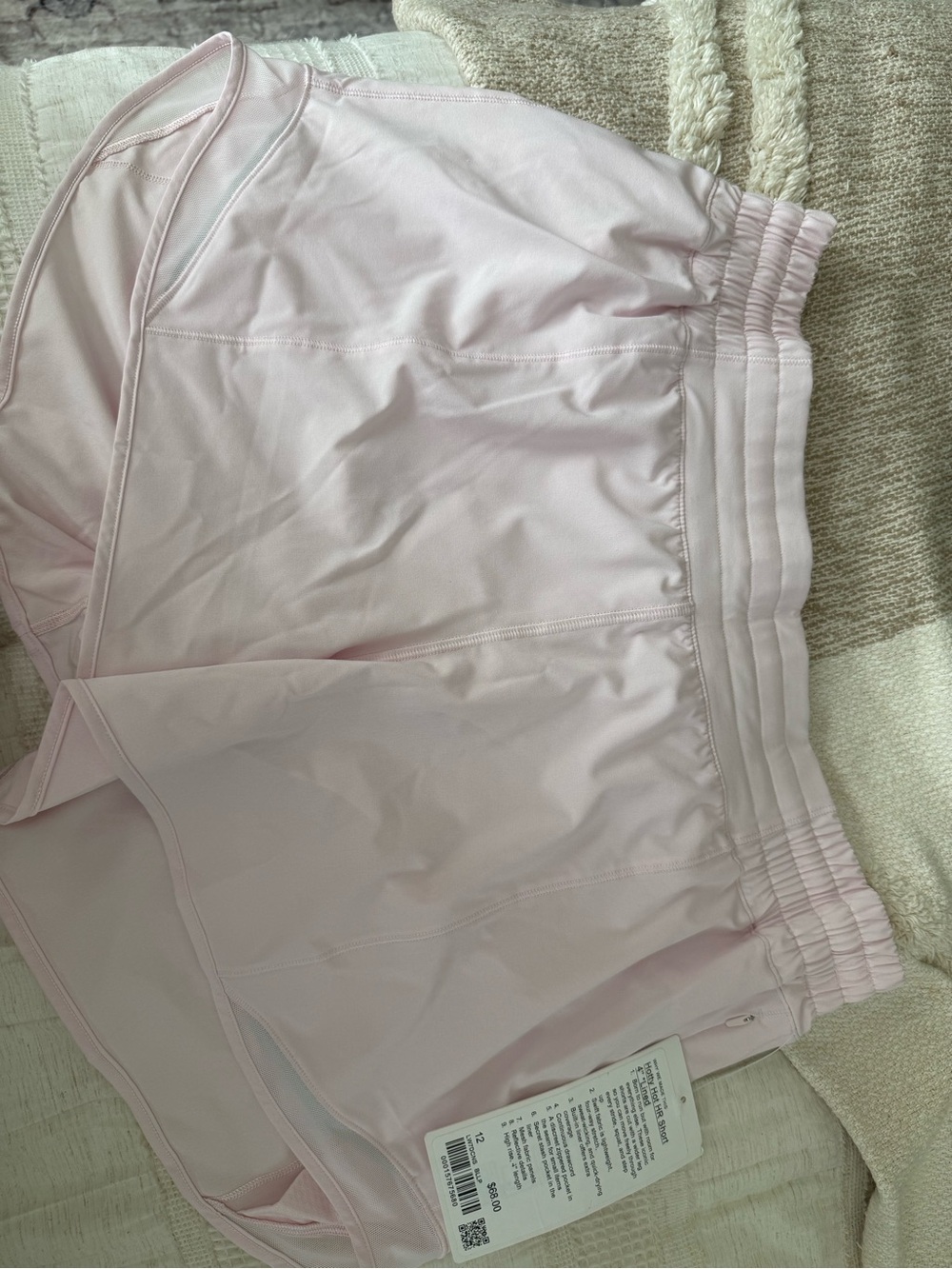 Lululemon Hotty Hot HR Short 4” Lined
